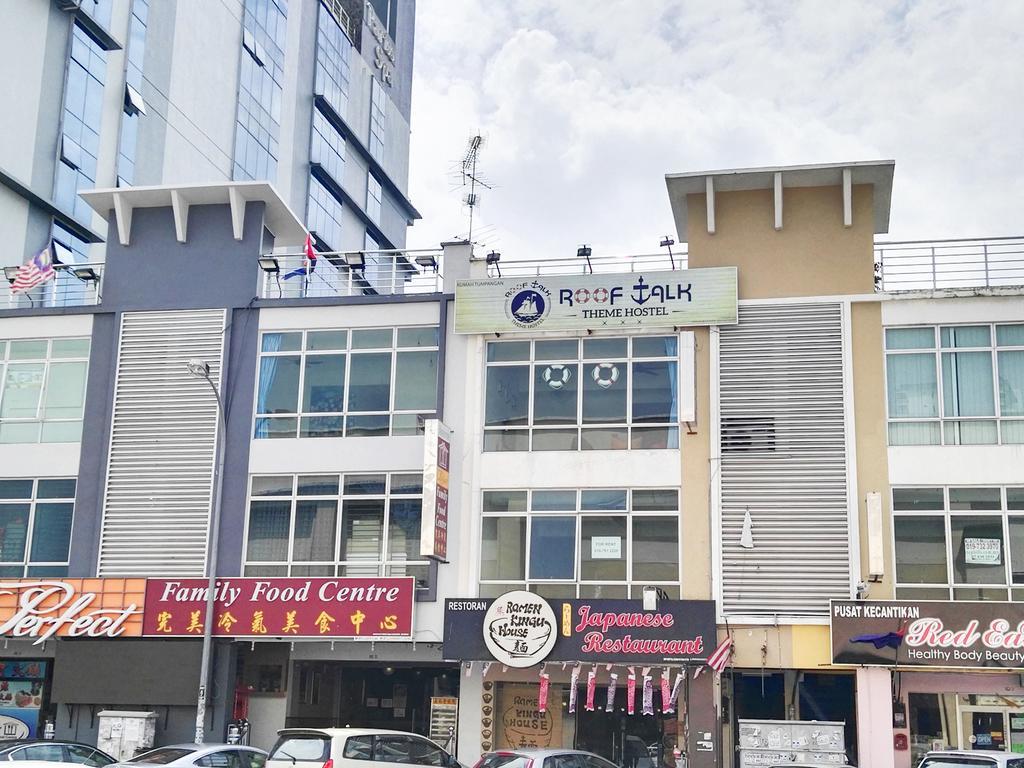 Roof Talk Theme Hostel Johor Bahru Eksteriør billede