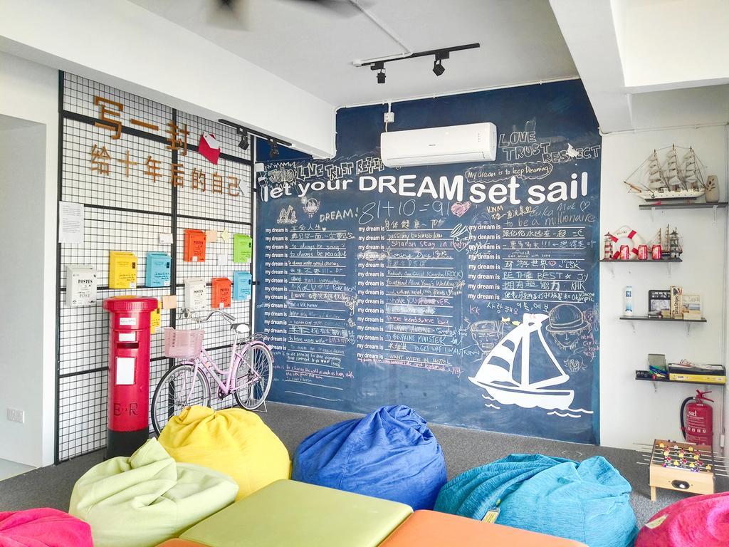 Roof Talk Theme Hostel Johor Bahru Eksteriør billede