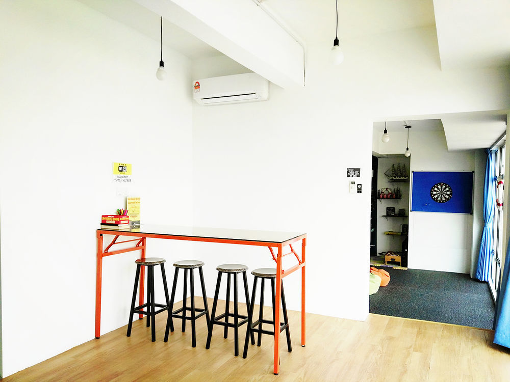 Roof Talk Theme Hostel Johor Bahru Eksteriør billede